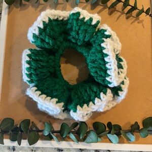 Green and White crochet Scrunchie